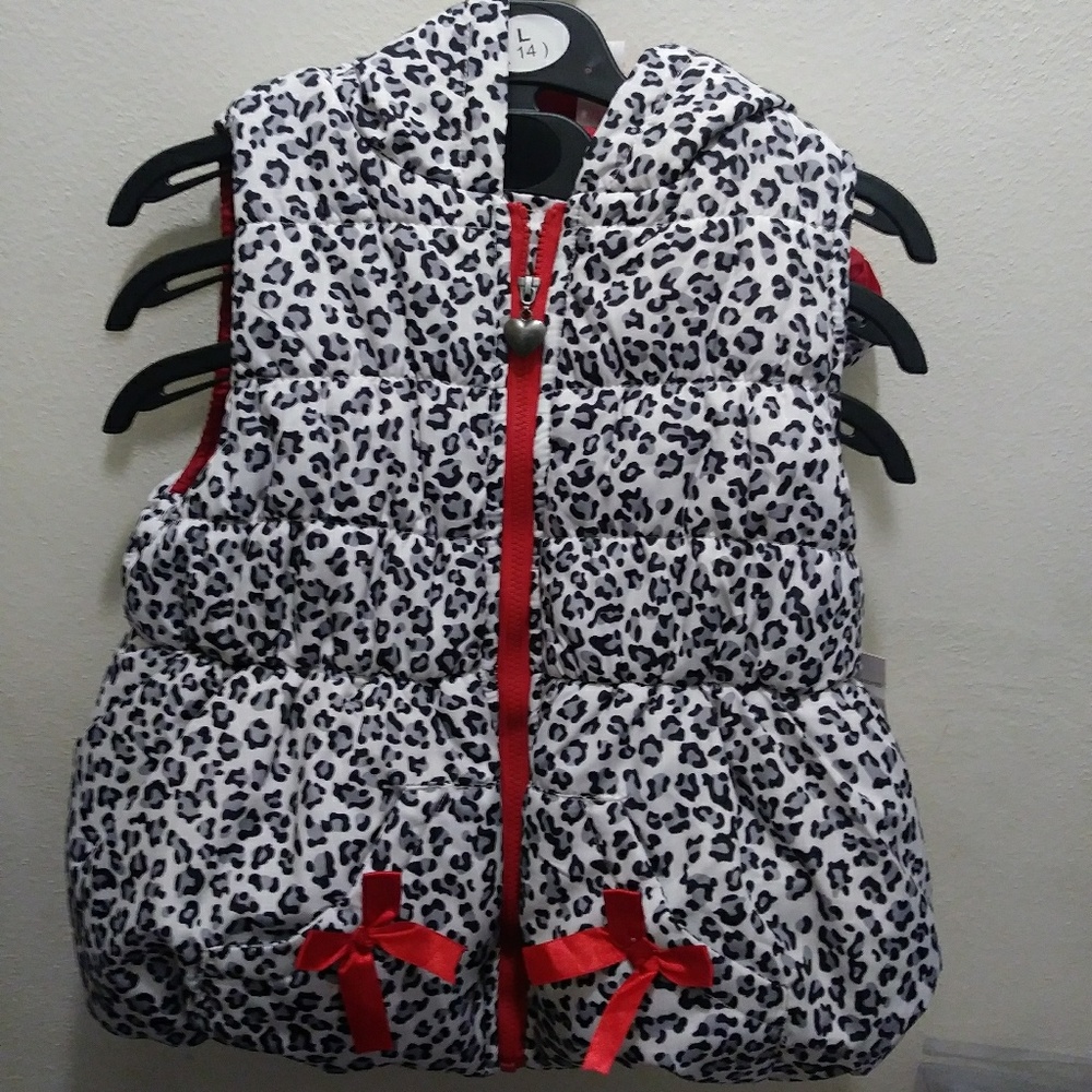 Animal Print Girl's Puffer Vest Size 6